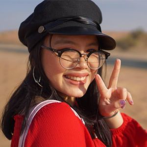 Meet your Posher, Minh